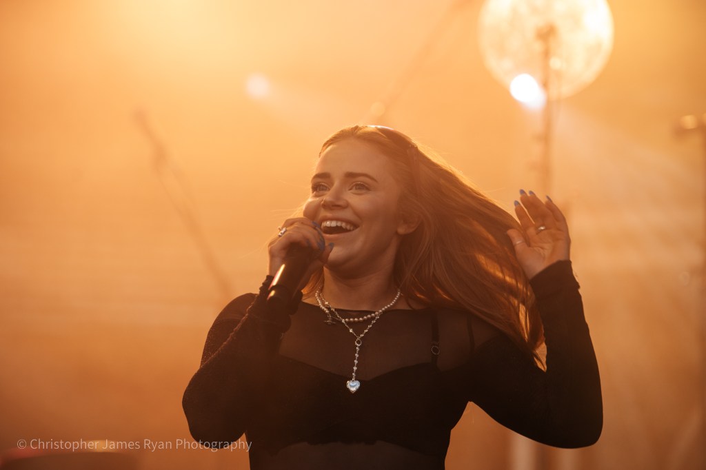 Mia Kirland supporting Becky hill at haydock racecourse 8th august 2025 